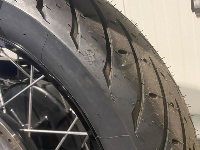 triumph - thruxton-900-se