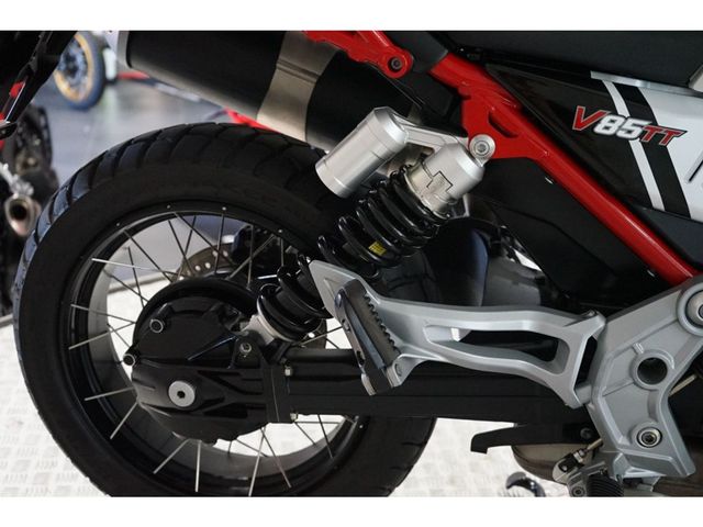 moto-guzzi - v-85-tt-telaio-rosso