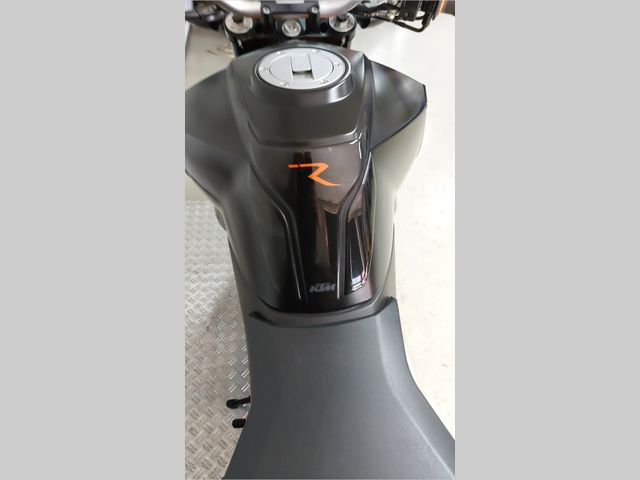 ktm - 990-super-duke-r