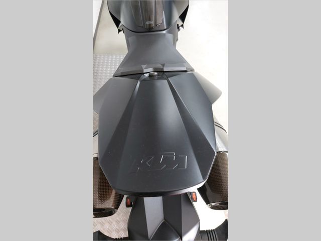 ktm - 990-super-duke-r