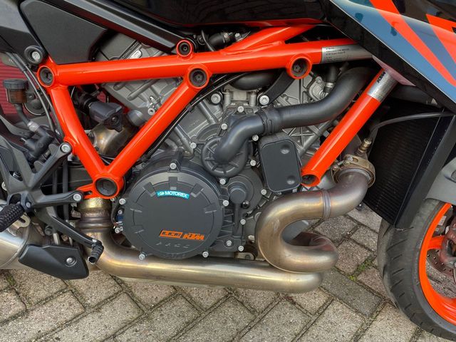 ktm - 1290-super-duke-r
