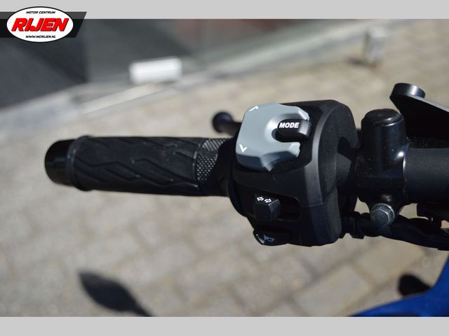 suzuki - gsx-8r