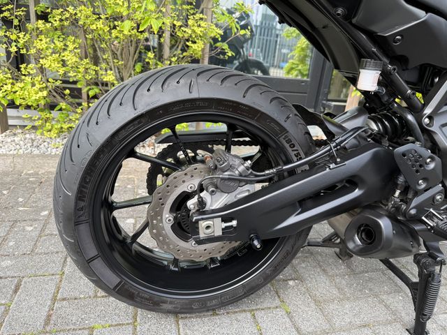 yamaha - tracer-7