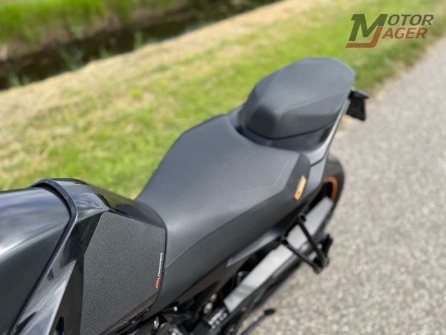 ktm - 890-duke