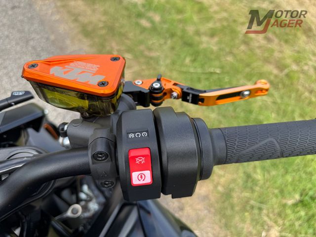 ktm - 890-duke