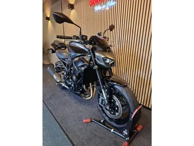 KAWASAKI Z900 – foto 3
