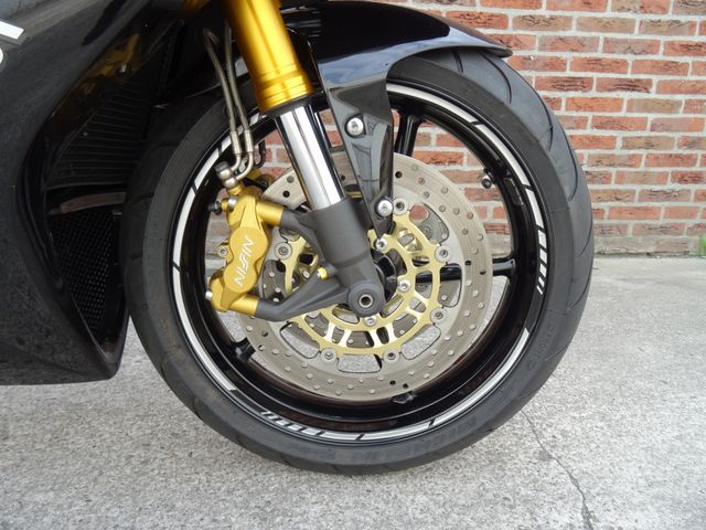 triumph - daytona-675