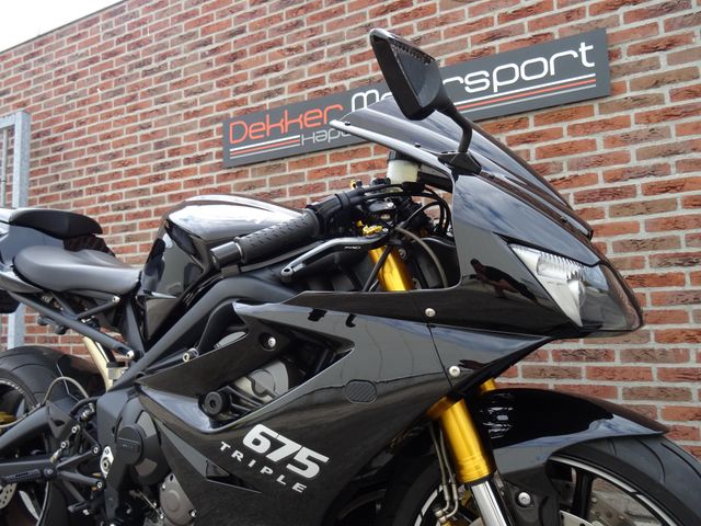 triumph - daytona-675