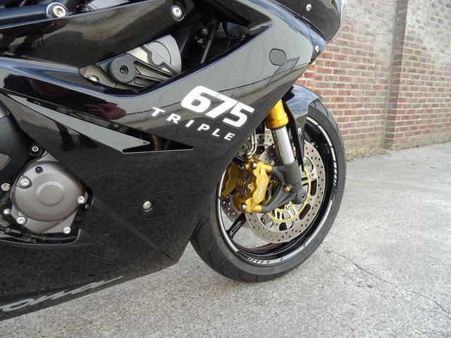 triumph - daytona-675