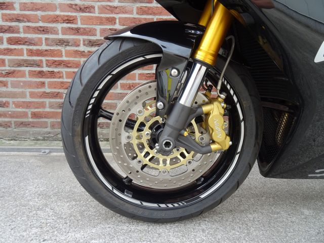 triumph - daytona-675