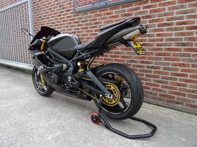 triumph - daytona-675