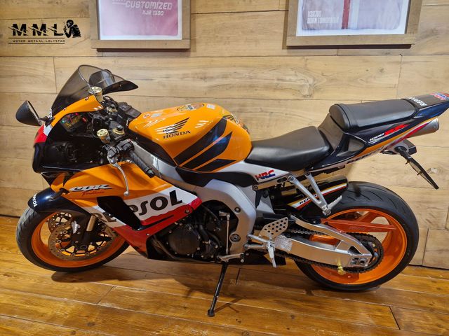 honda - cbr-1000-rr-fireblade