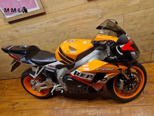honda - cbr-1000-rr-fireblade