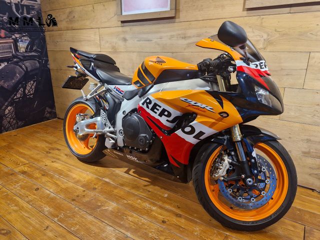 honda - cbr-1000-rr-fireblade