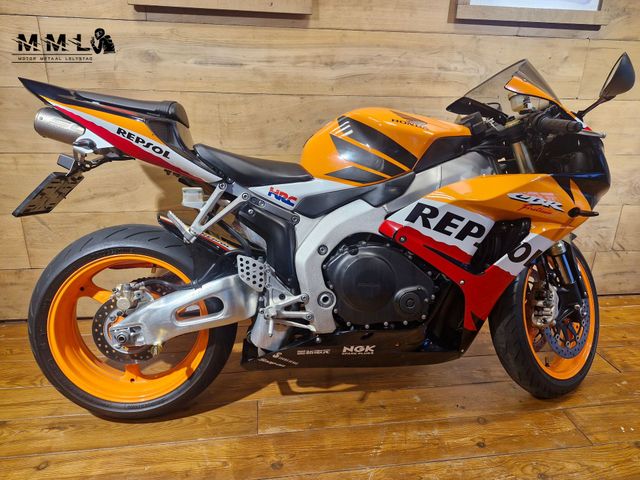 honda - cbr-1000-rr-fireblade