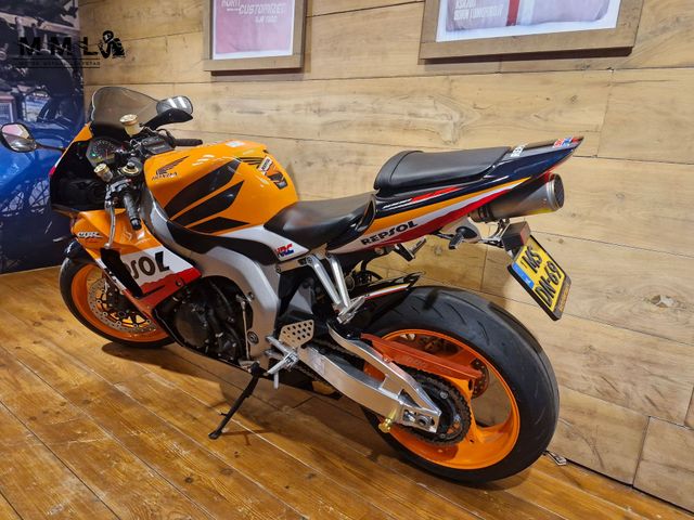 honda - cbr-1000-rr-fireblade