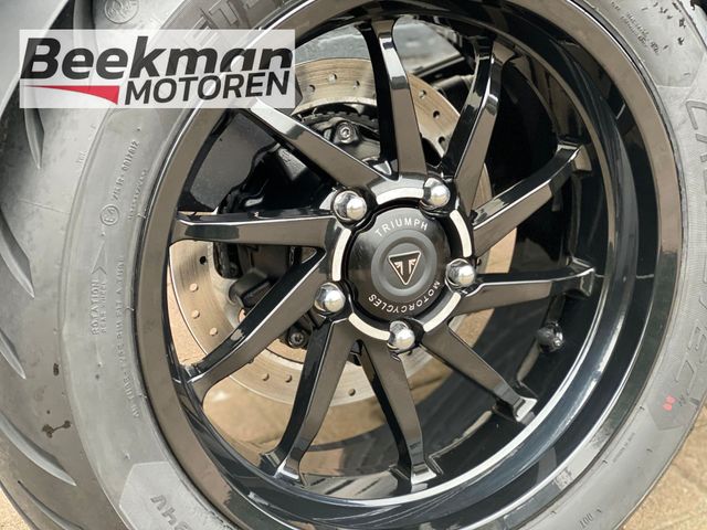 triumph - rocket-3-storm-gt