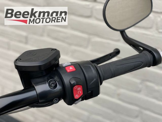 triumph - rocket-3-storm-gt