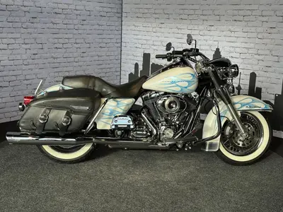 HARLEY-DAVIDSON ROAD KING CLASSIC FLHRC – foto 2
