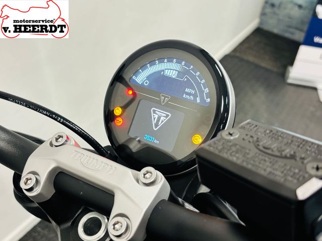 triumph - trident-660