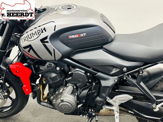 triumph - trident-660