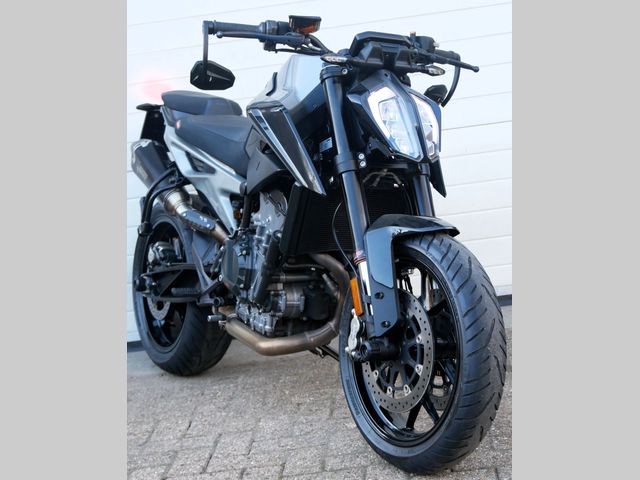 ktm - 790-duke