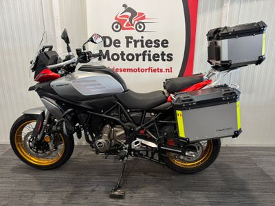 QJMOTOR SRT 700 SX TOURING – foto 4