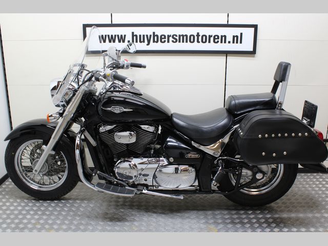 suzuki - intruder-c-800-classic