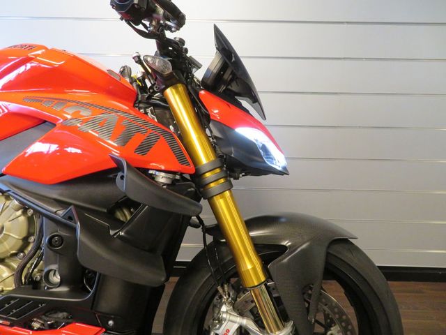 ducati - streetfighter-v4s