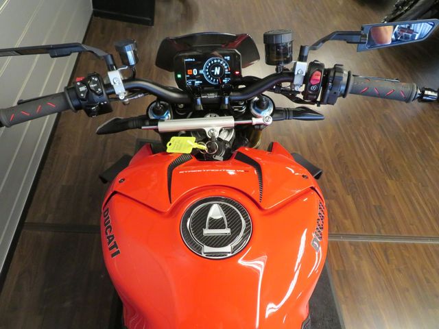 ducati - streetfighter-v4s