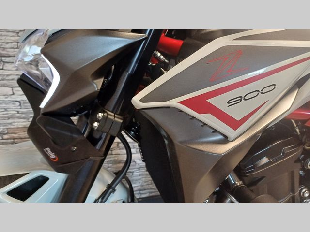 kawasaki - z900
