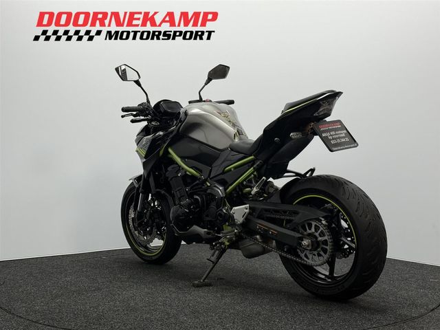 kawasaki - z900