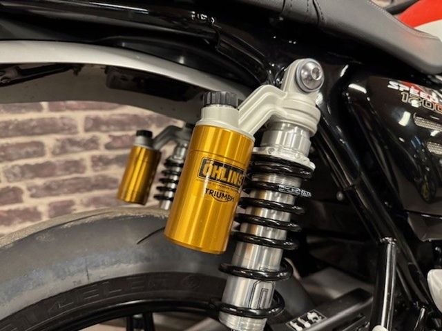 triumph - speed-twin-1200-rs