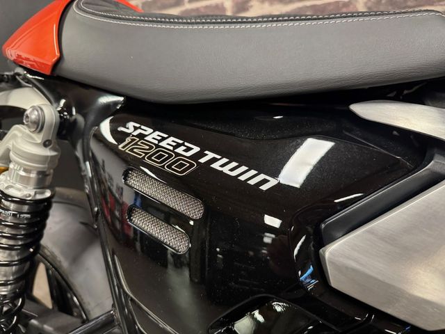 triumph - speed-twin-1200-rs