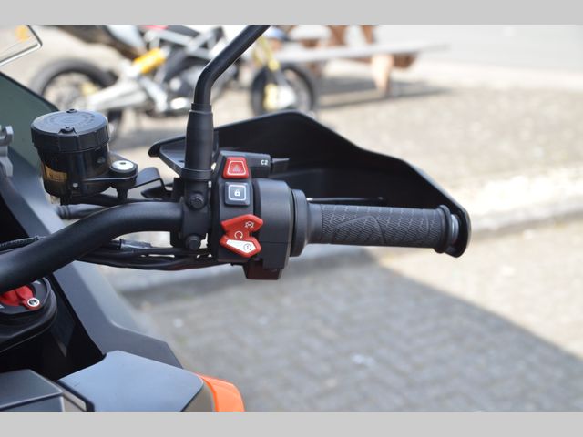 ktm - 1290-super-adventure-s