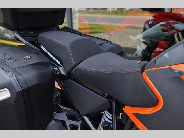 ktm - 1290-super-adventure-s