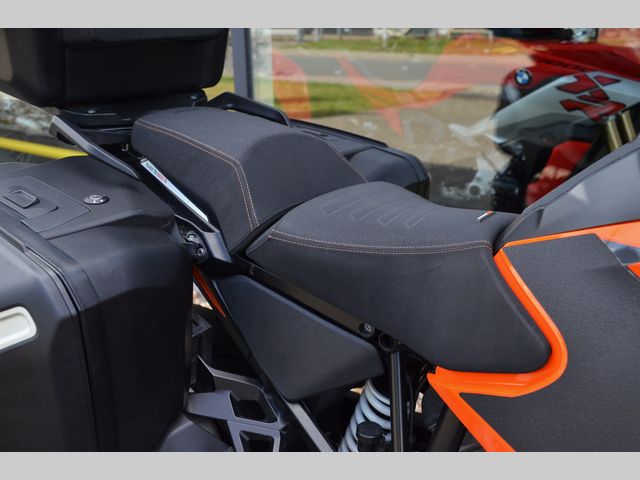 ktm - 1290-super-adventure-s