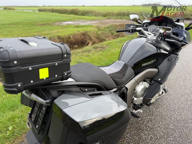 bmw - k-1600-gt