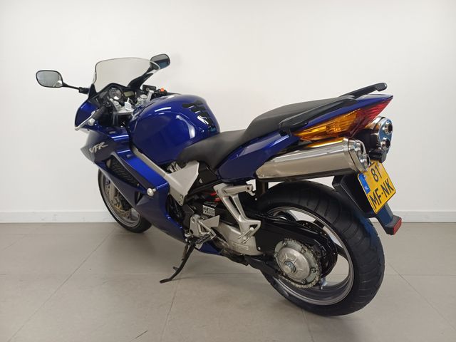 honda - vfr-800-fi-vtec-abs
