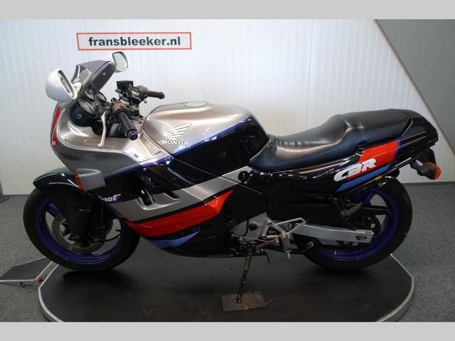 honda - cbr-600-f