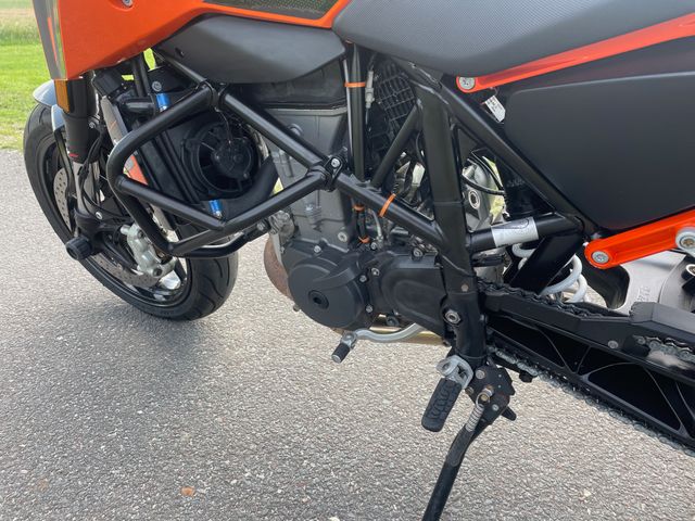 ktm - 690-duke-abs