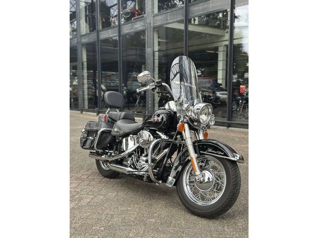 harley-davidson - heritage-softail-classic-flstc