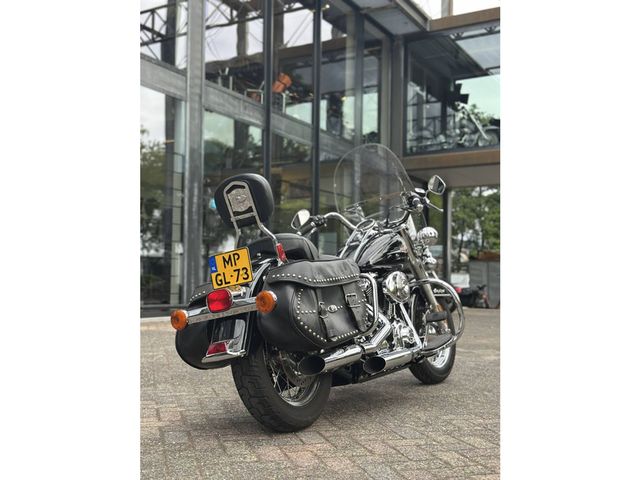 harley-davidson - heritage-softail-classic-flstc
