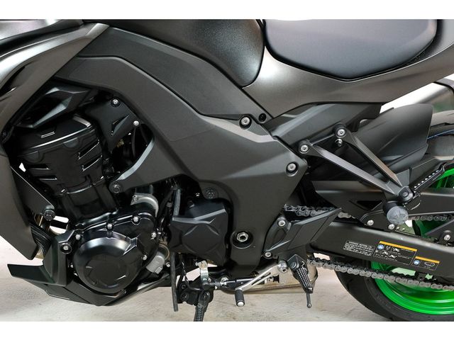 kawasaki - z1100-se