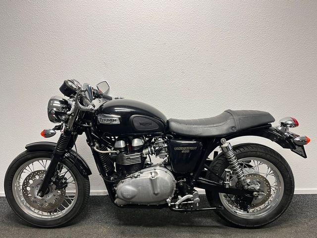 triumph - thruxton-900