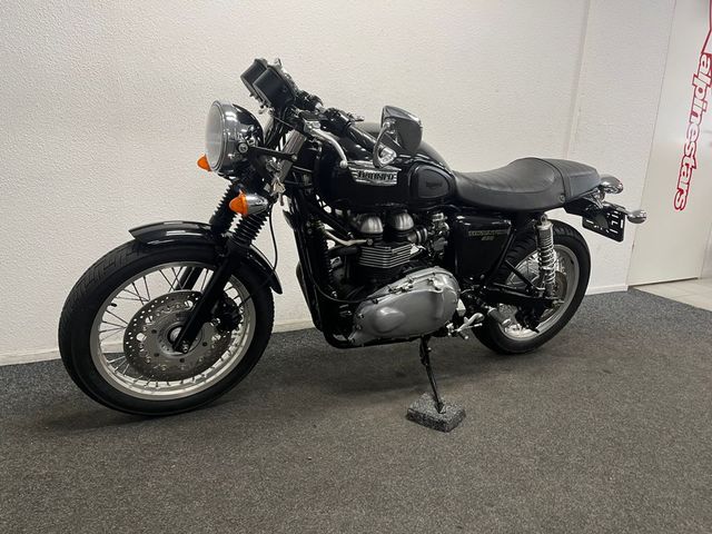 triumph - thruxton-900