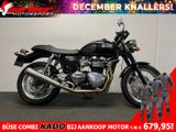 TRIUMPH THRUXTON 900