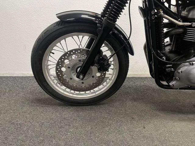 triumph - thruxton-900