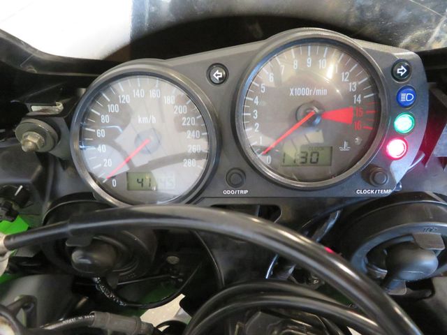 kawasaki - zx-6r-ninja