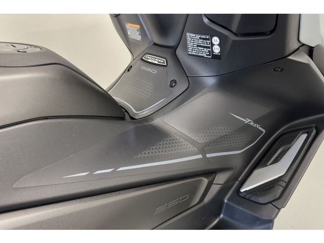 yamaha - tmax-tech-max